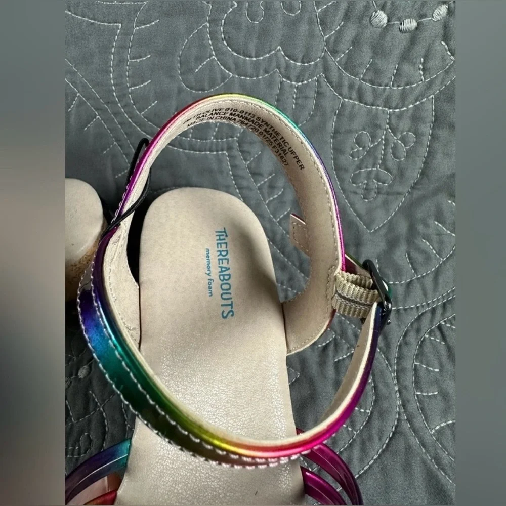 Thereabouts Girls Olive Metallic Multi Wedge Sandals NWT Size Big Girls 4